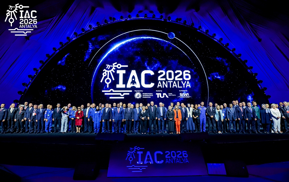 Anatoli Unitsky giới thiệu chương trình uSpace tại Đại hội Du hành vũ trụ quốc tế 2026