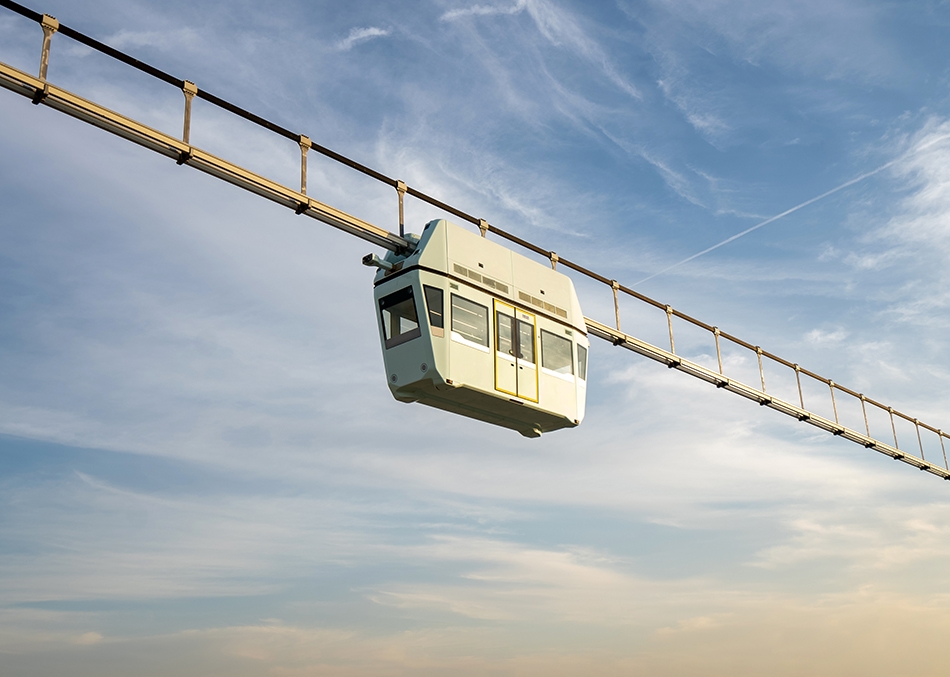uBus Karat U4-212: Đột phá tốc độ 120 km/h tại uSky Center - Ảnh 1