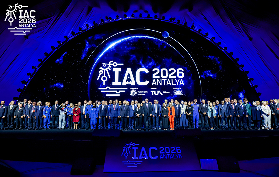 Anatoli Unitsky giới thiệu chương trình uSpace tại Đại hội Du hành vũ trụ quốc tế 2026